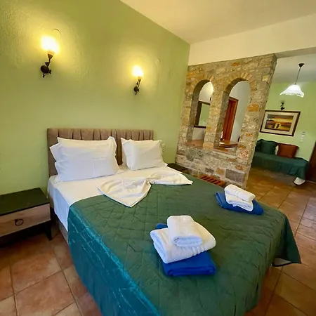 Skiathos Island 4*