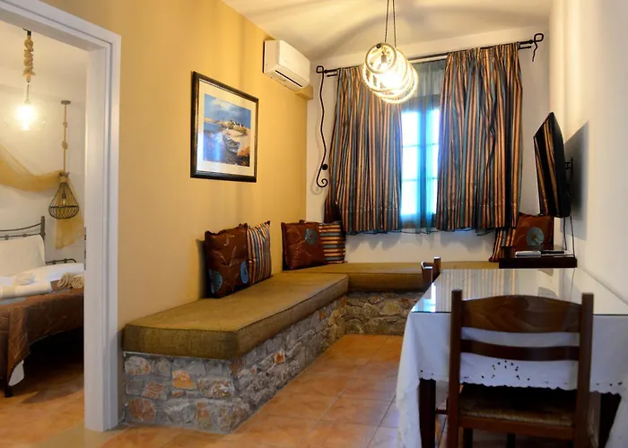 Skiathos Island מלון דירות טרולוס