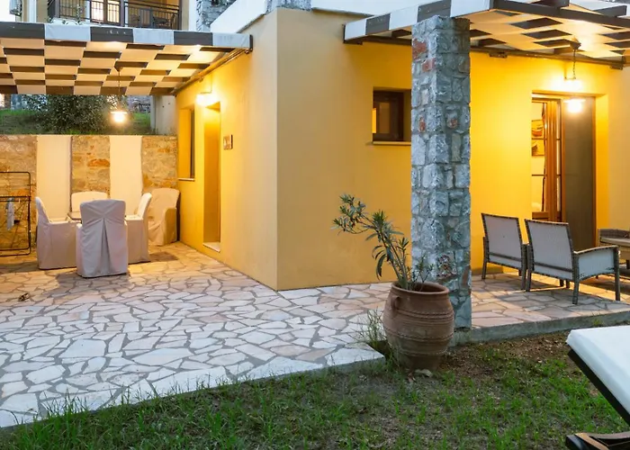 מלון דירות Skiathos Island 4*