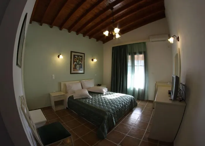 Skiathos Island טרולוס