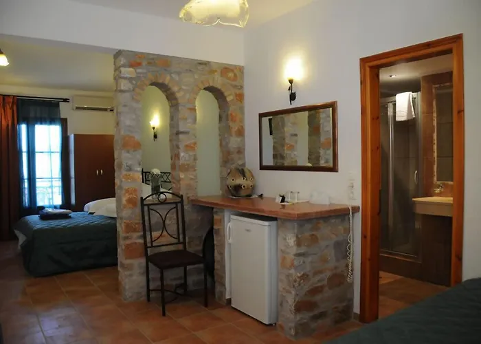 Skiathos Island מלון דירות