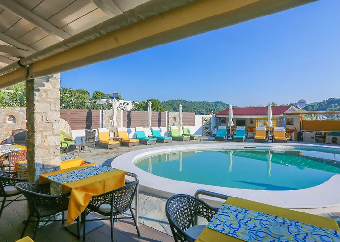 מלון דירות Skiathos Island טרולוס