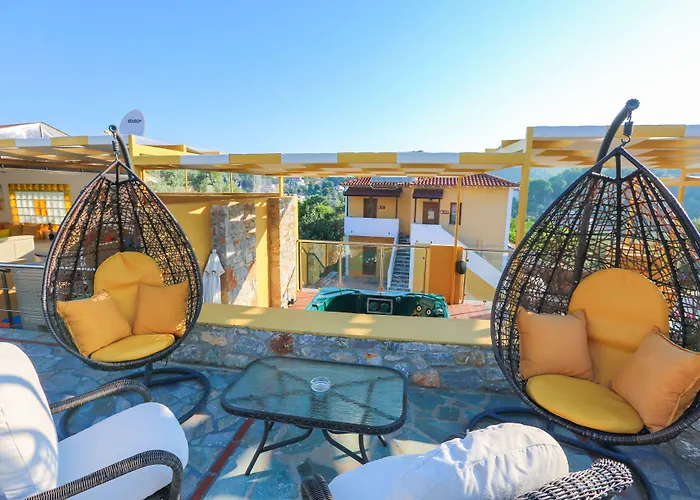 מלון דירות Skiathos Island 4*