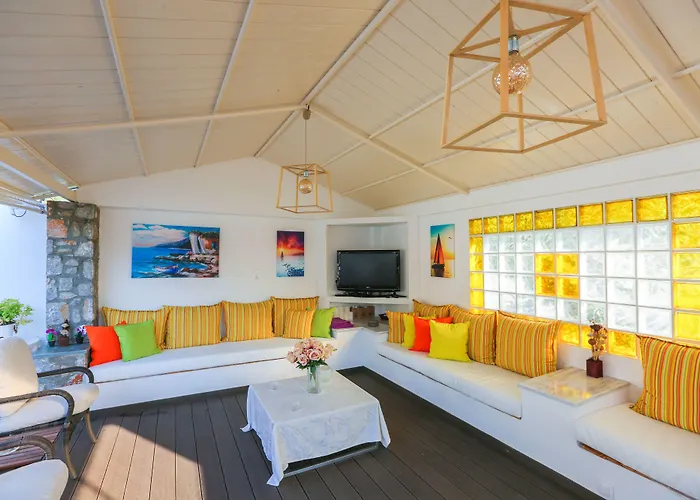 Skiathos Island טרולוס