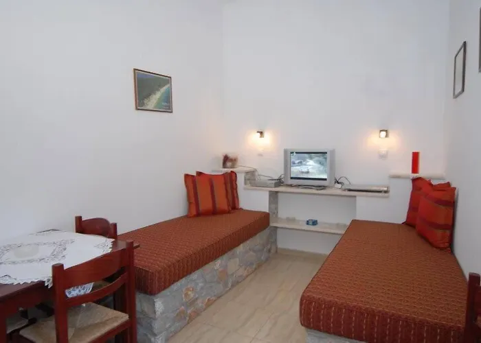 Skiathos Island מלון דירות 4*